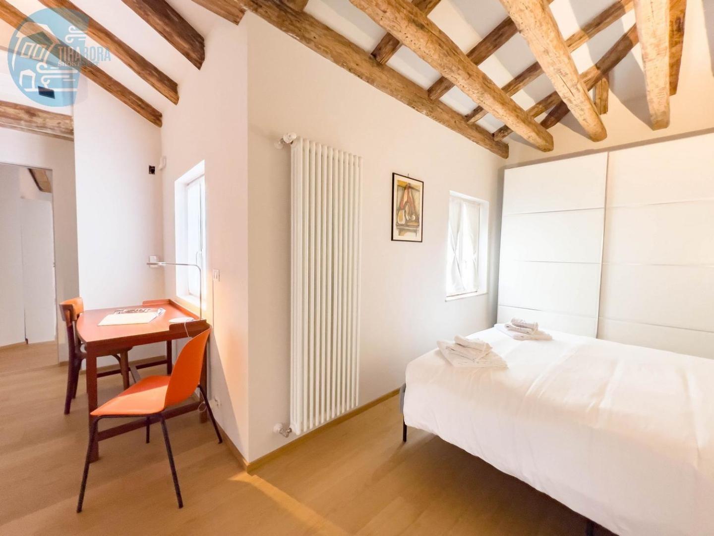 Mazzini 9 Tirabora Short Rent Apartment Trieste Exterior photo