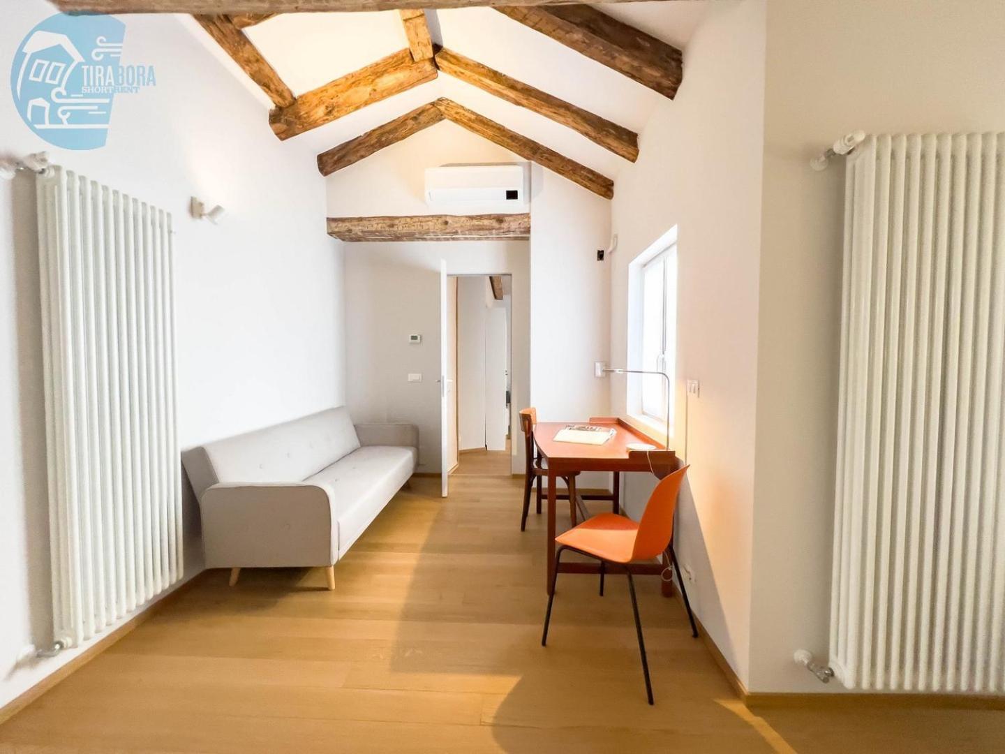 Mazzini 9 Tirabora Short Rent Apartment Trieste Exterior photo